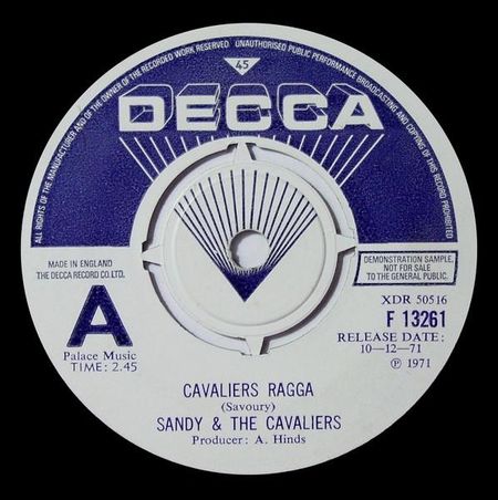 7inch Record SANDY  THE CAVALIERS / THE MOONROC - Cavaliers Ragga / Moon Buggy F13261PROMO Decca 1971 UK Reggae, Ska  Dub Used