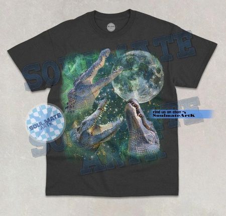Three Crocodile Moon T- Shirt Funny Alligator Meme Moon Graphic Unisex  Shirt 2XL