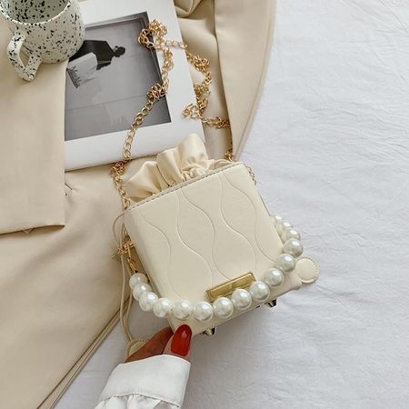 2021 New Trendy Pearl Handbag For Women Small Square Bag Cross-border Fashion Style White