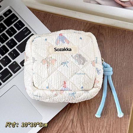 Cute sanitary napkin aunt towel storage bag student high value portable small menstrual bag large capacity sundries bag