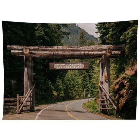 MT RAINIER PARK ENTRANCE tapestry 75x100 чёрный