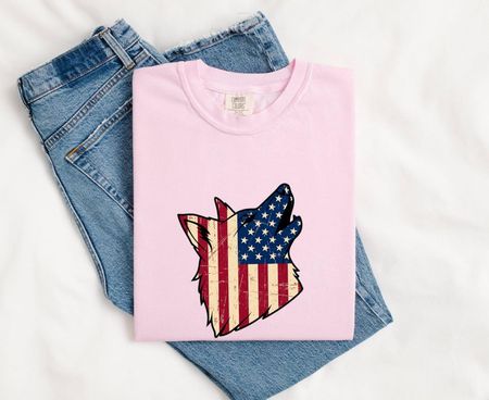 Wolf Silhouette Shirt Animals Patriotic Gift Women Distressed Tee Canine T-Shirt Wildlife Fan Grunge Tshirt Star Spangled Graphic Vintage 4XL
