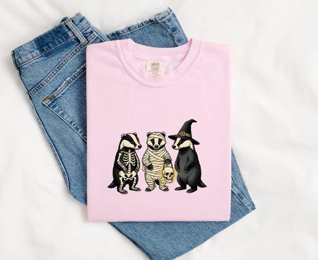 Badger Apparel Shirt Halloween Fauna Gift Women Line Art Tee Badger T-Shirt Spooky Fan Minimalist Tshirt Wildlife Graphic Classic Skeleton S