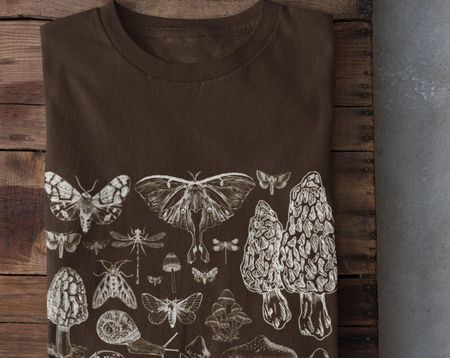 Mushroom Tshirt, Mushroomcore Shirt, Grunge Clothing, Cottagecore Shirt, Moths Tshirt, Fungi T-shirt, Goblincore Shirt, Indie Colthing L